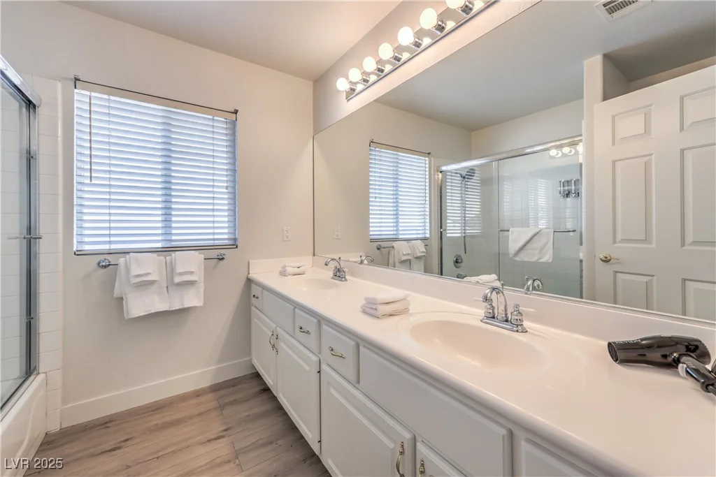 9124 Sapphire Ridge, Las Vegas, NV 89129