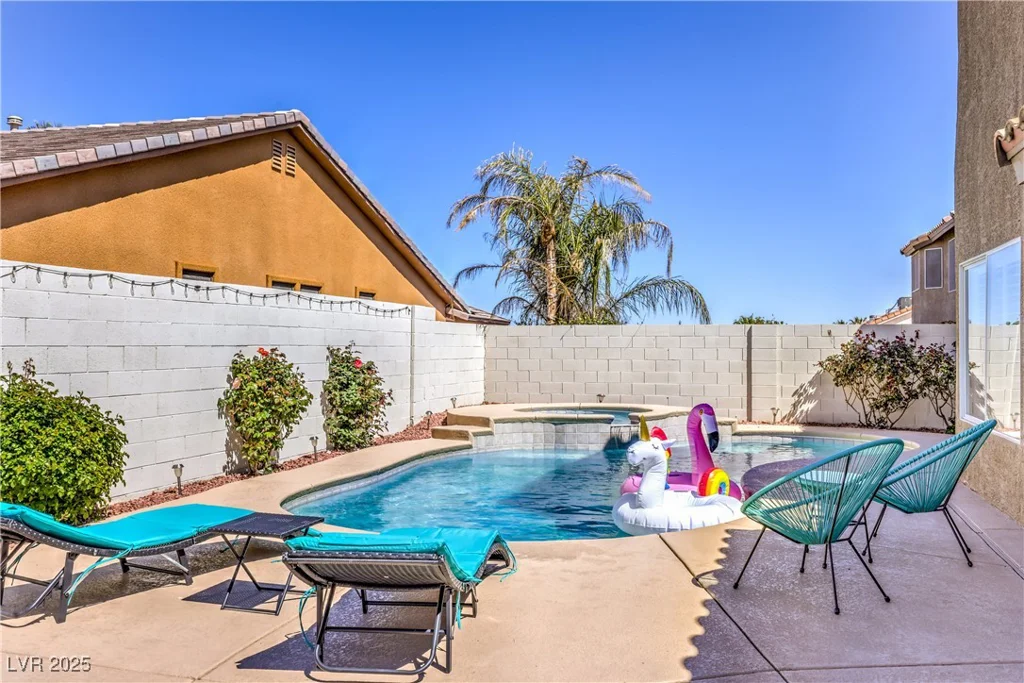 9124 Sapphire Ridge, Las Vegas, NV 89129