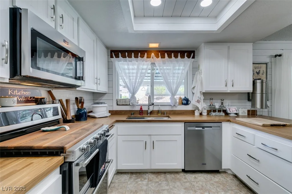 386 Summer Creek, Henderson, NV 89002