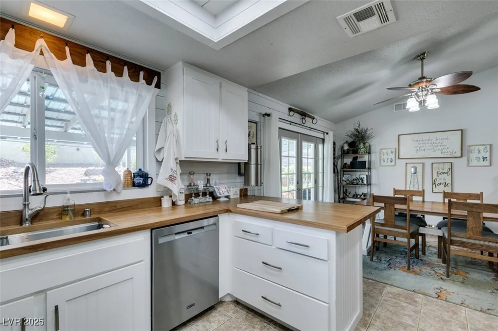 386 Summer Creek, Henderson, NV 89002