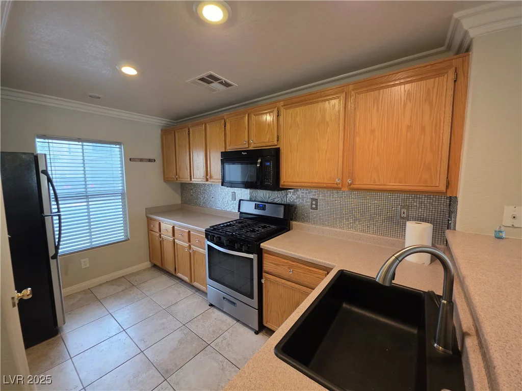 1144 Black Cherry, Las Vegas, NV 89142