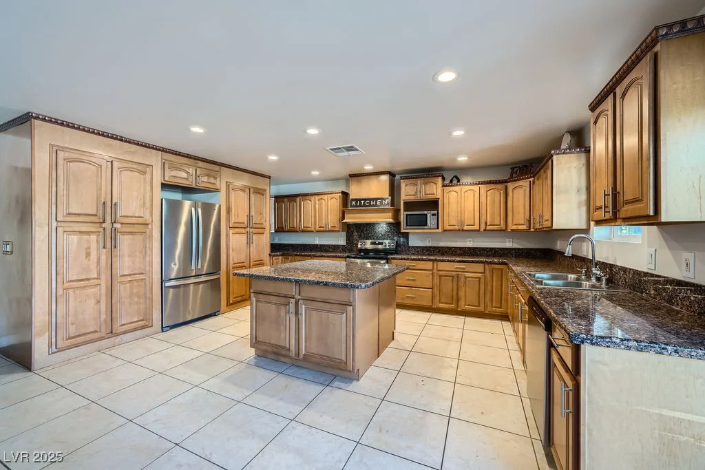 7760 Haven, Las Vegas, NV 89123