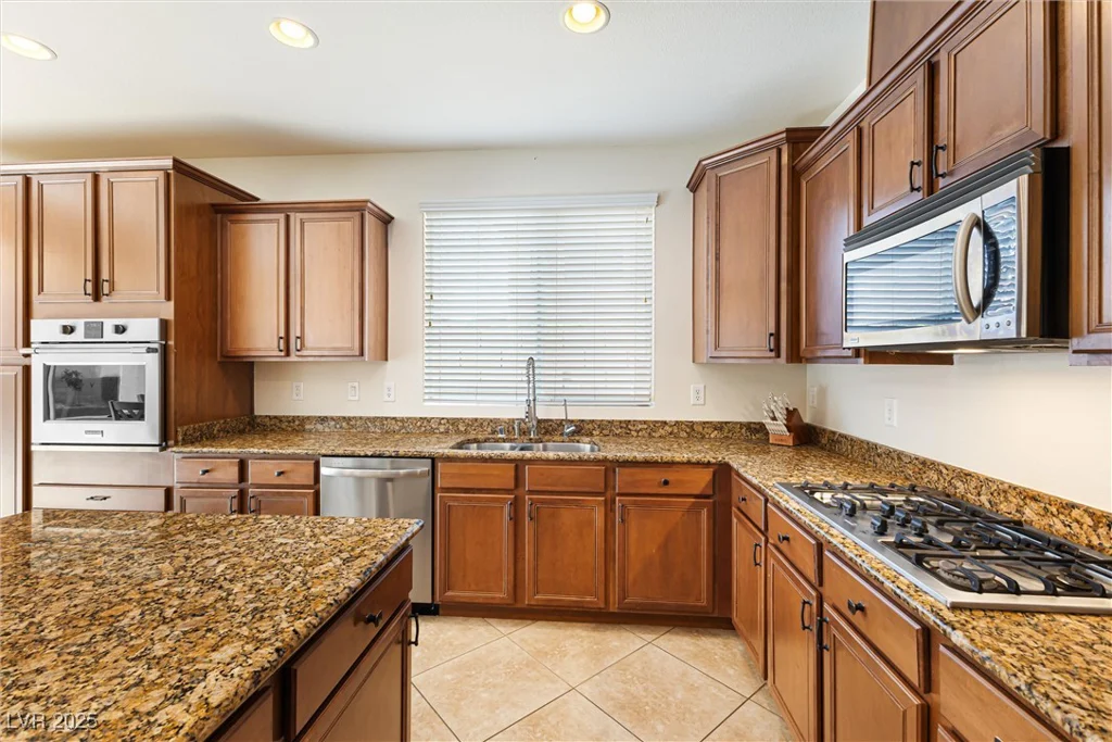 623 Blue Snow River, Henderson, NV 89002