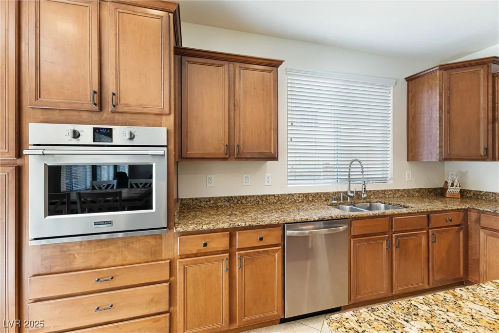 623 Blue Snow River, Henderson, NV 89002