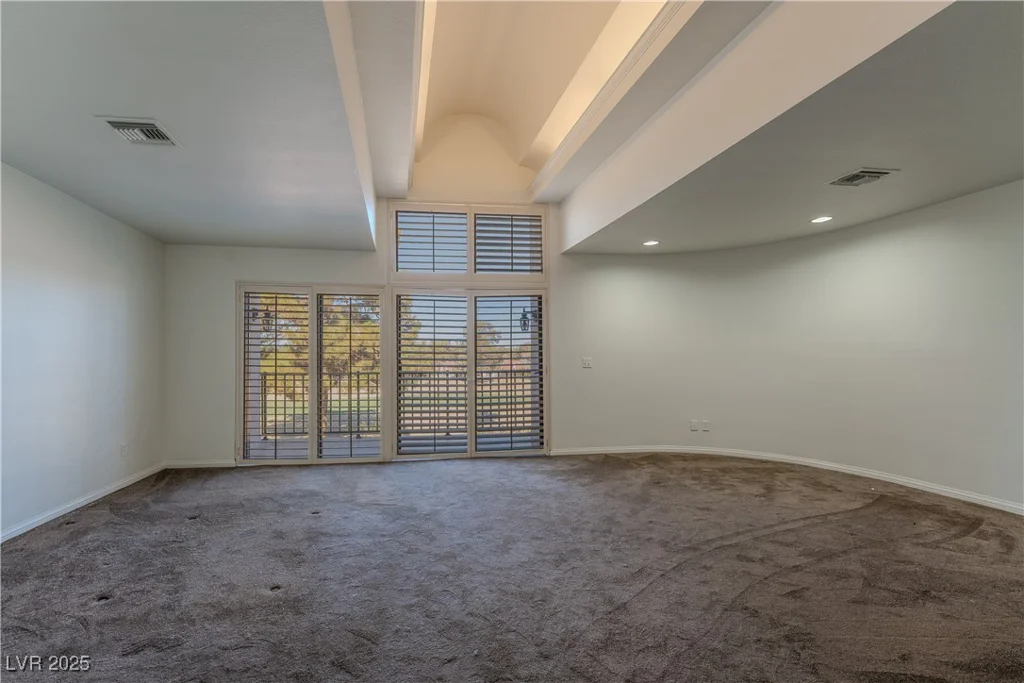 42 Gulf Stream, Las Vegas, NV 89113