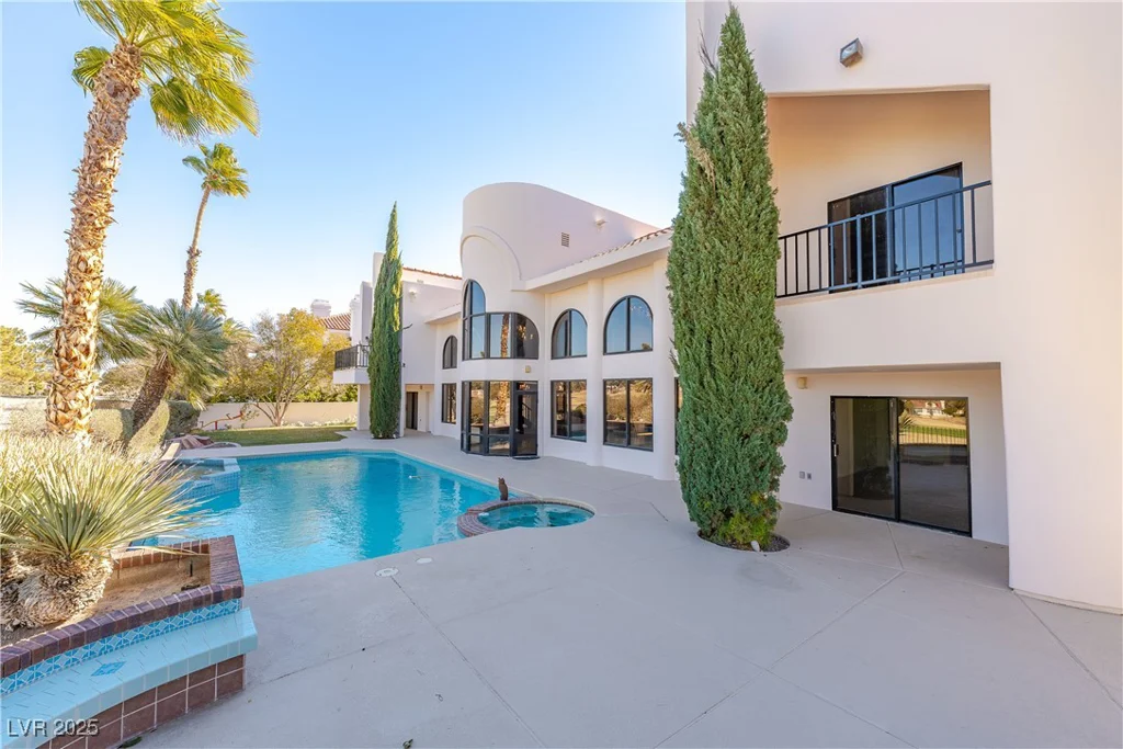 42 Gulf Stream, Las Vegas, NV 89113