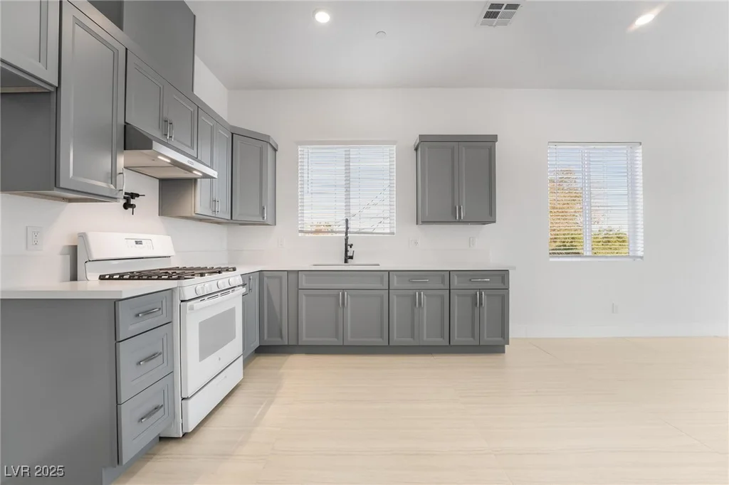 60 Pecos, Las Vegas, NV 89110