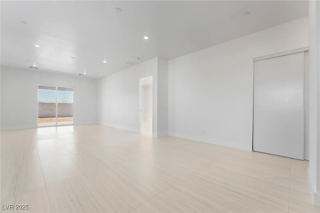 60 Pecos, Las Vegas, NV 89110