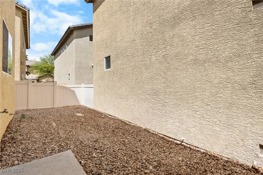 6743 Windingwood, Las Vegas, NV 89148
