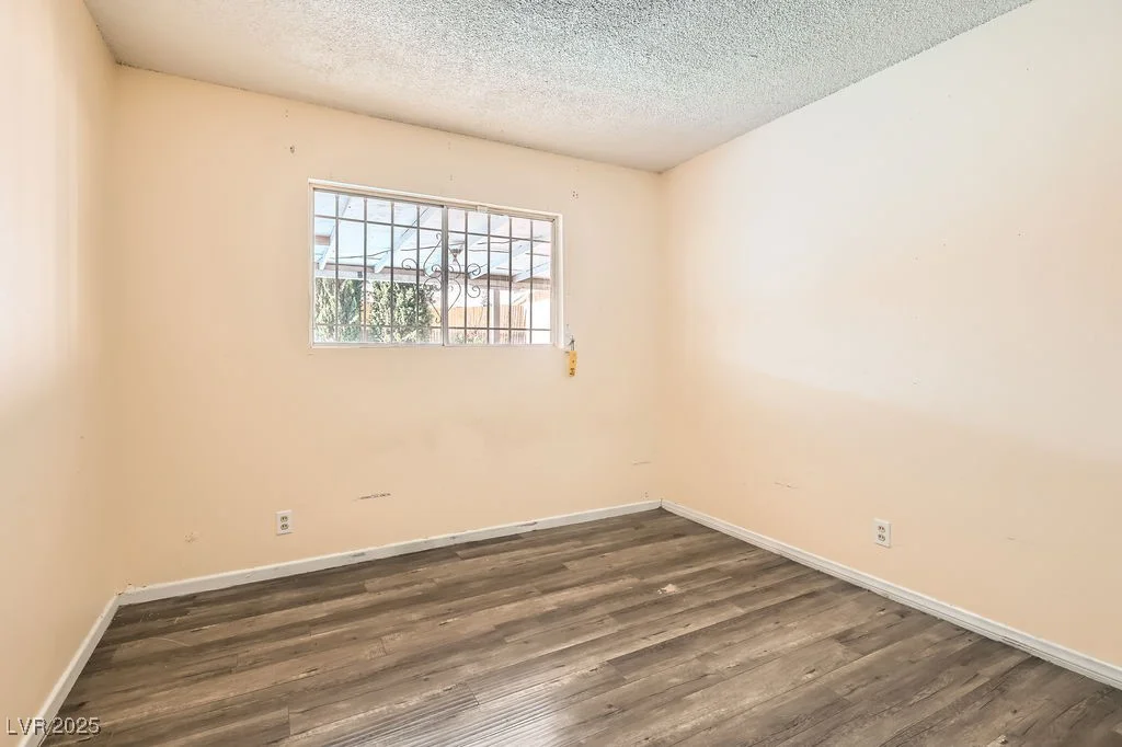 5317 Holmby, Las Vegas, NV 89146