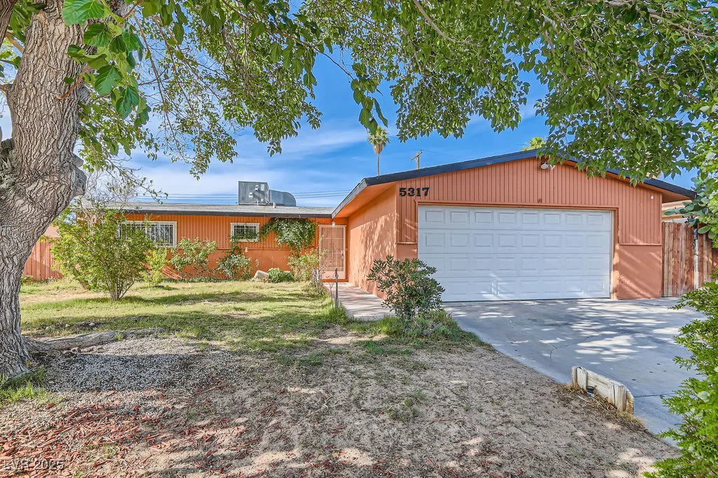 5317 Holmby, Las Vegas, NV 89146