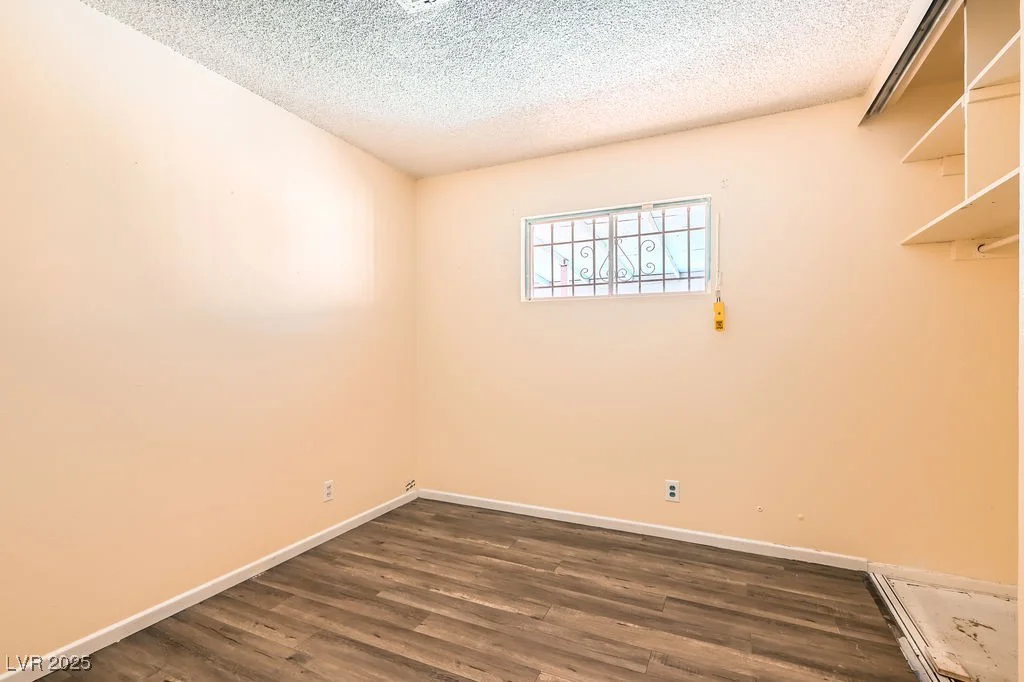 5317 Holmby, Las Vegas, NV 89146