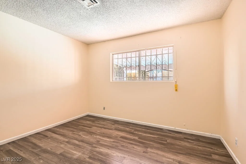 5317 Holmby, Las Vegas, NV 89146