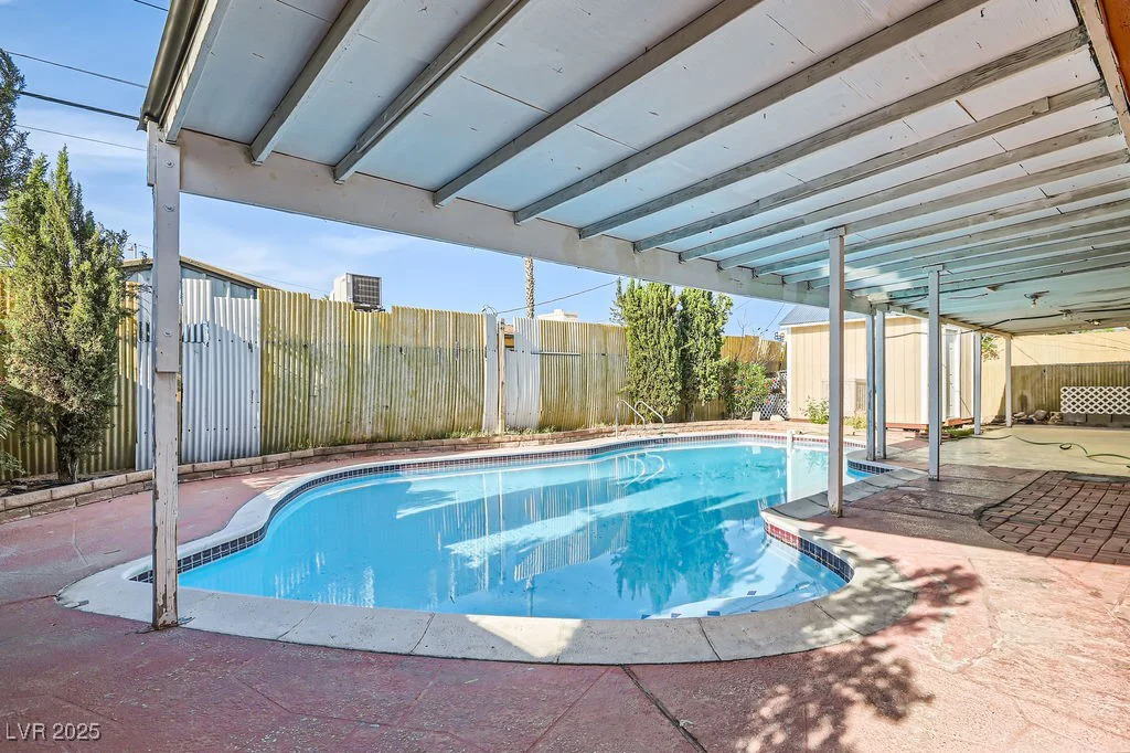 5317 Holmby, Las Vegas, NV 89146
