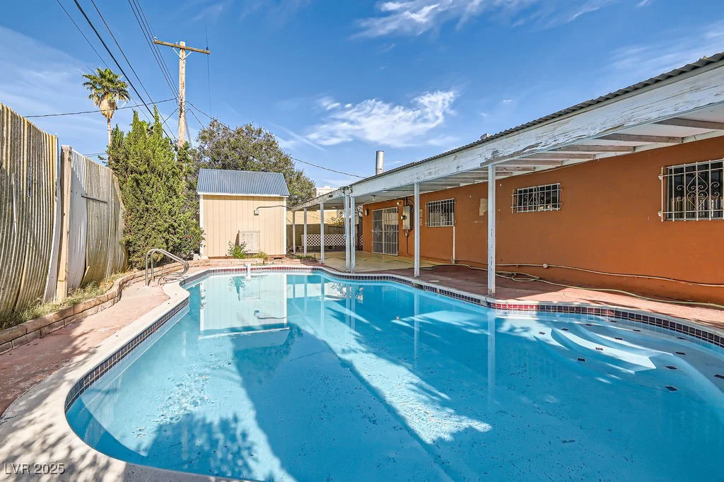 5317 Holmby, Las Vegas, NV 89146