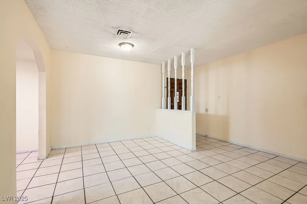 5317 Holmby, Las Vegas, NV 89146