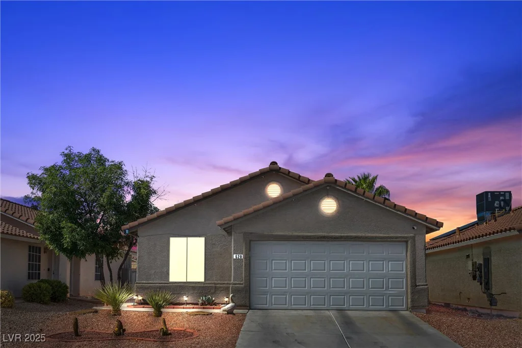 628 Carlos Julio, North Las Vegas, NV 89031