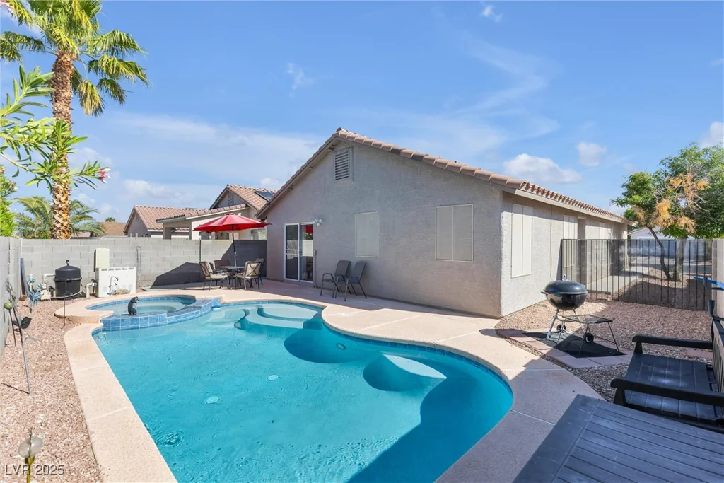 628 Carlos Julio, North Las Vegas, NV 89031