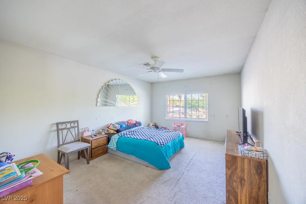 7985 Simone, Las Vegas, NV 89147