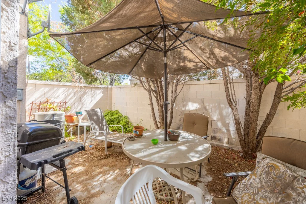 7985 Simone, Las Vegas, NV 89147