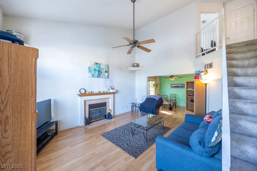 7985 Simone, Las Vegas, NV 89147