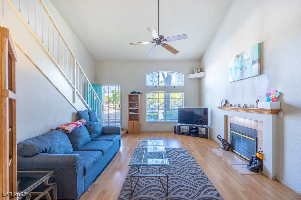 7985 Simone, Las Vegas, NV 89147