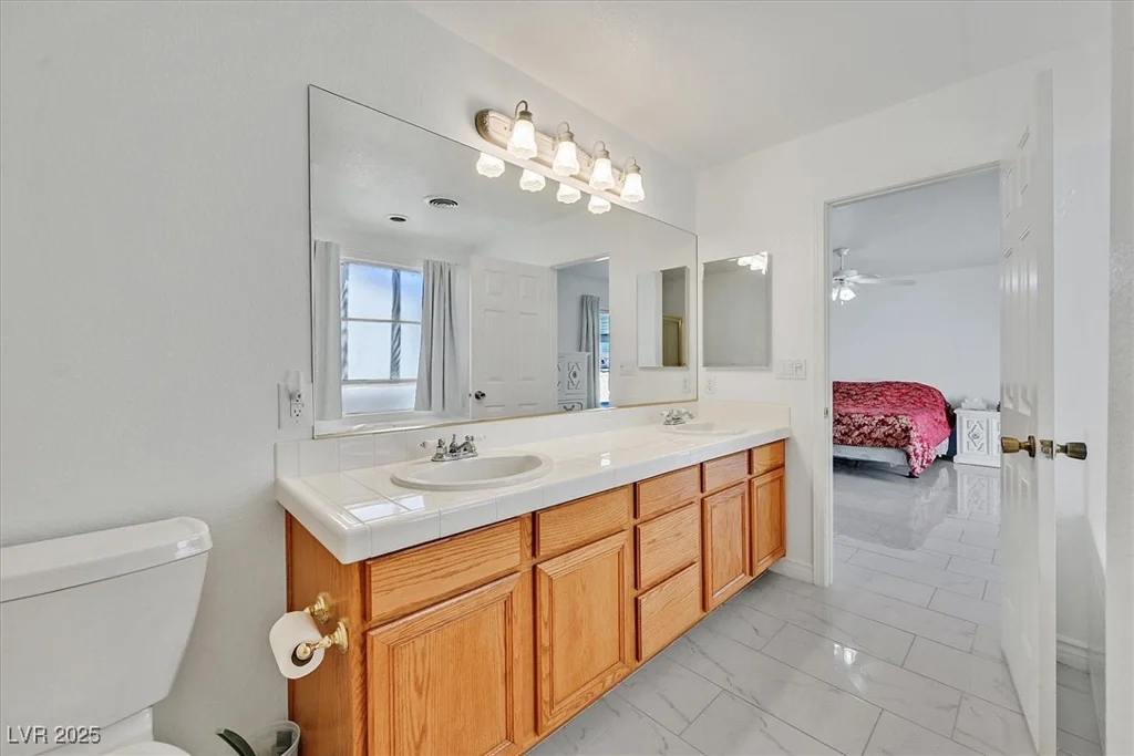 7925 Placid, Las Vegas, NV 89123