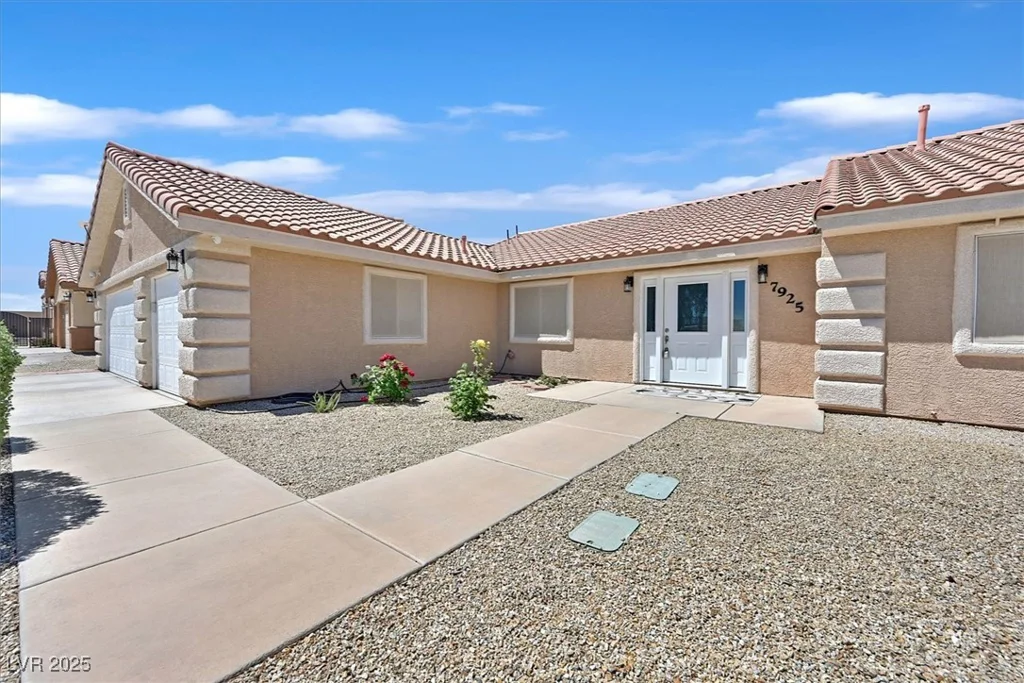 7925 Placid, Las Vegas, NV 89123