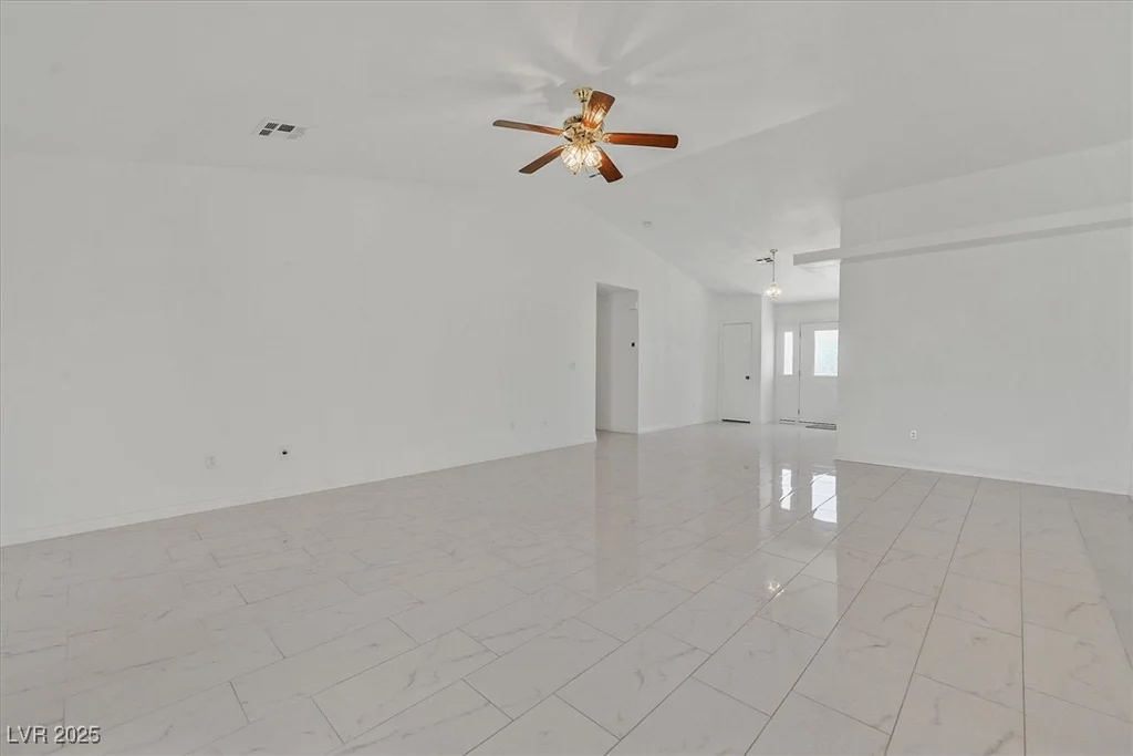 7925 Placid, Las Vegas, NV 89123