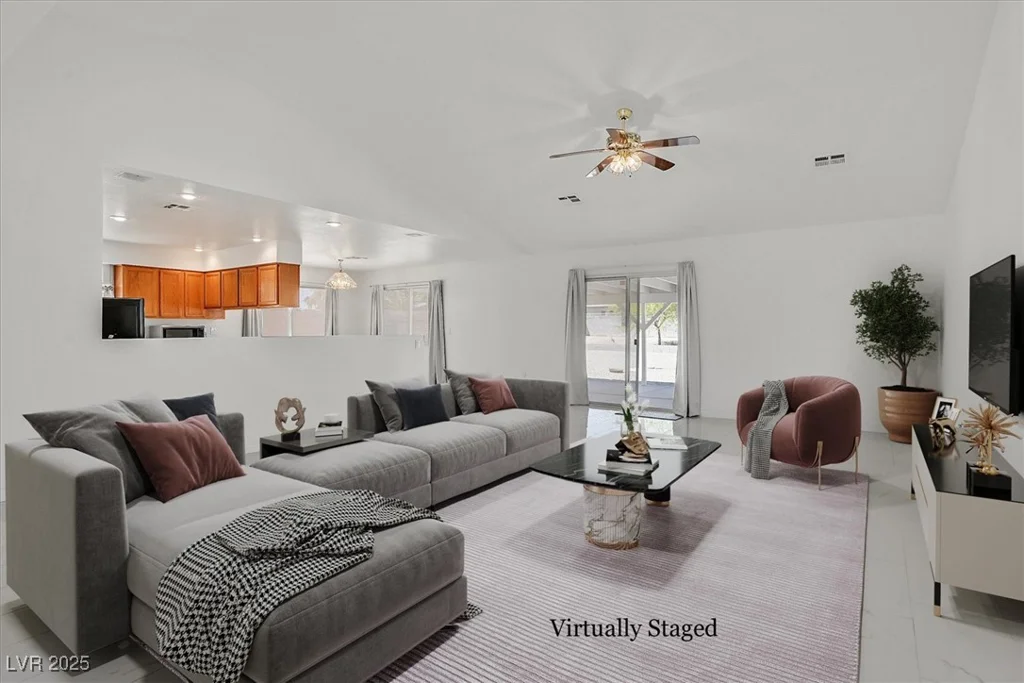 7925 Placid, Las Vegas, NV 89123