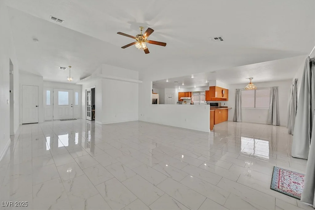 7925 Placid, Las Vegas, NV 89123