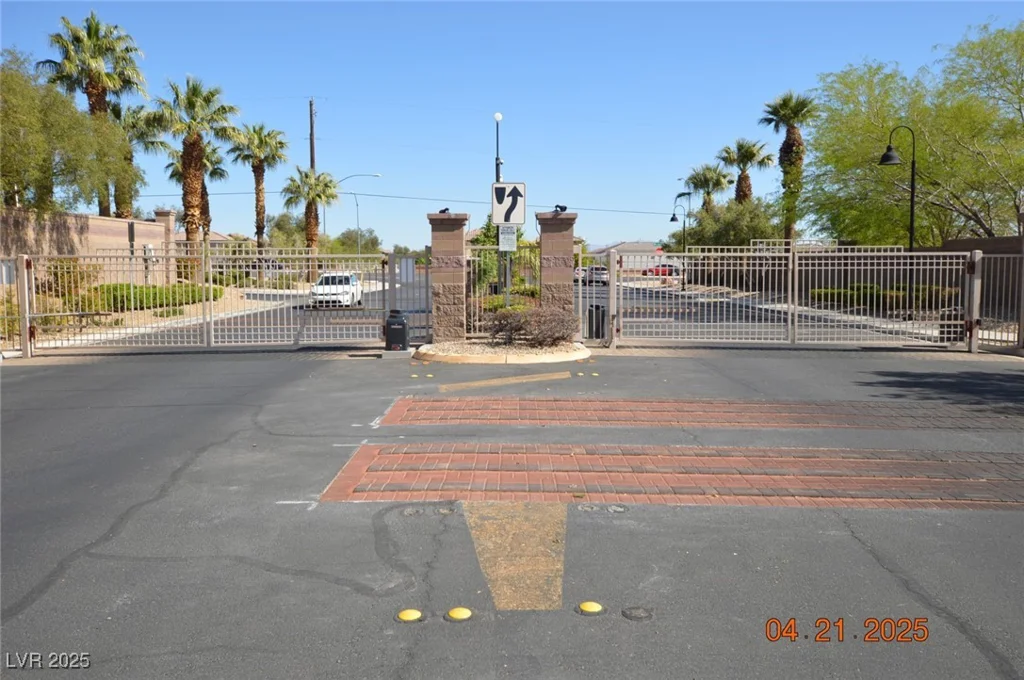 9343 Leaping Deer, Las Vegas, NV 89178