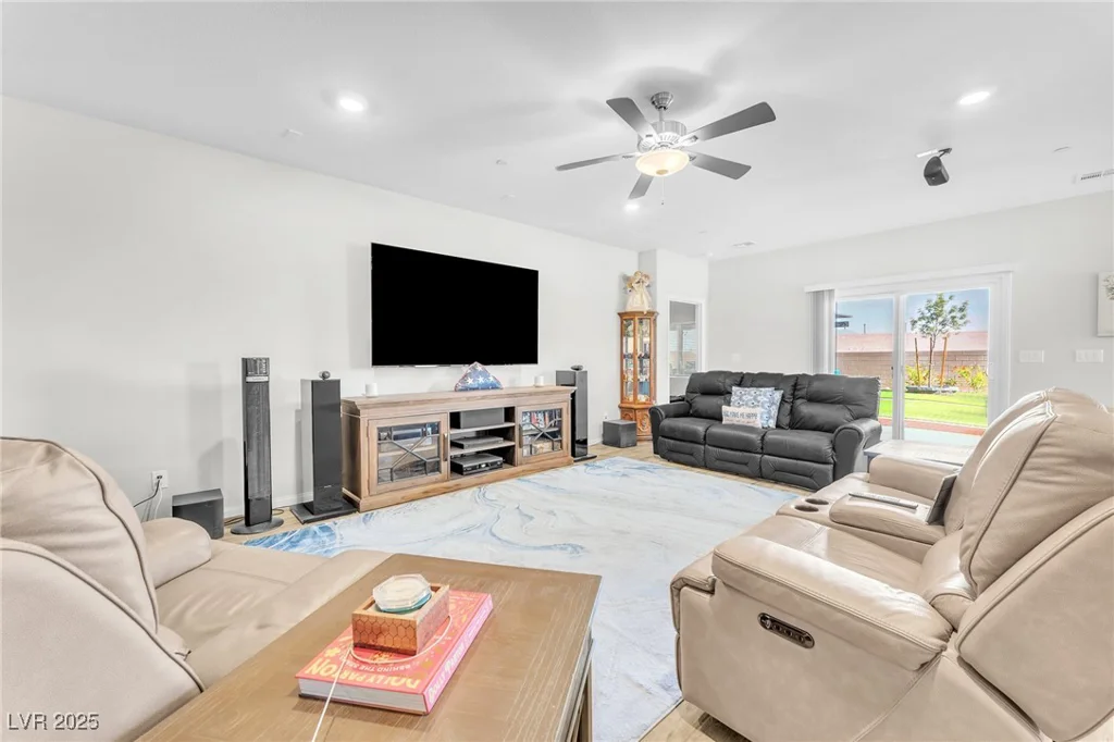 10266 Sweet Holly, Las Vegas, NV 89149