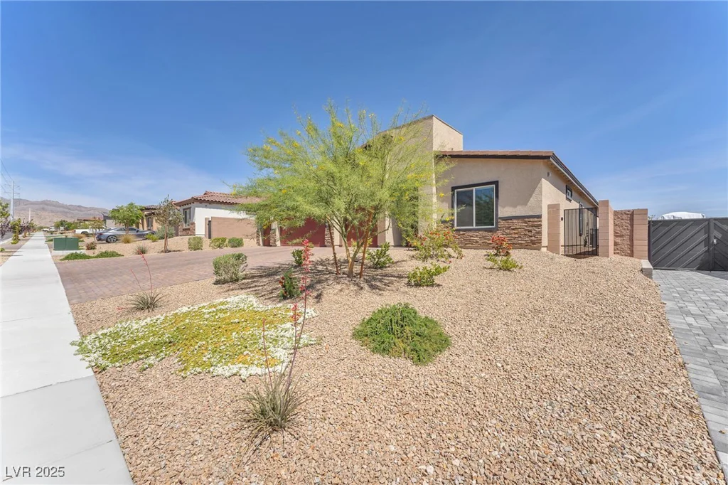 10266 Sweet Holly, Las Vegas, NV 89149