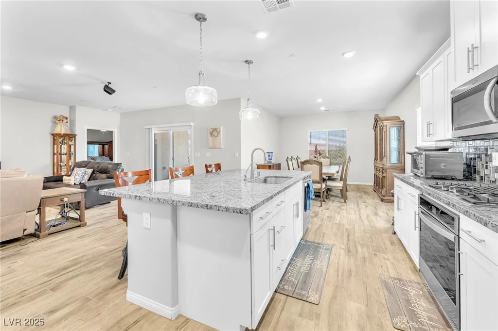 10266 Sweet Holly, Las Vegas, NV 89149