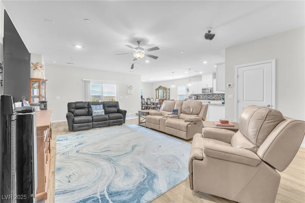 10266 Sweet Holly, Las Vegas, NV 89149