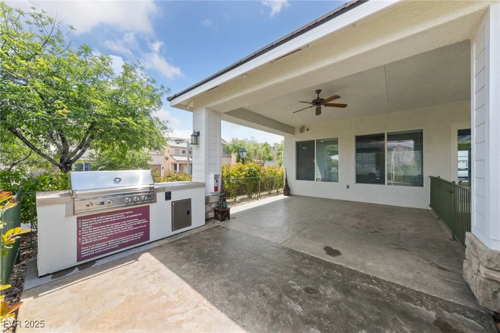 7589 Grassy Bank, Las Vegas, NV 89139