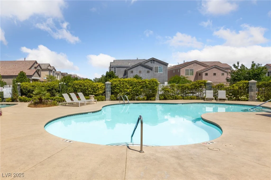 7589 Grassy Bank, Las Vegas, NV 89139