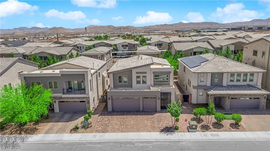 6643 Tangled Vines, Las Vegas, NV 89139