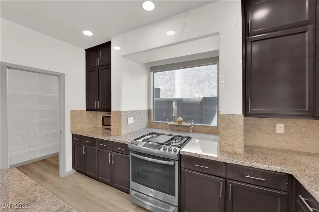 6643 Tangled Vines, Las Vegas, NV 89139