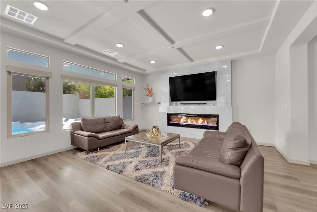 6643 Tangled Vines, Las Vegas, NV 89139