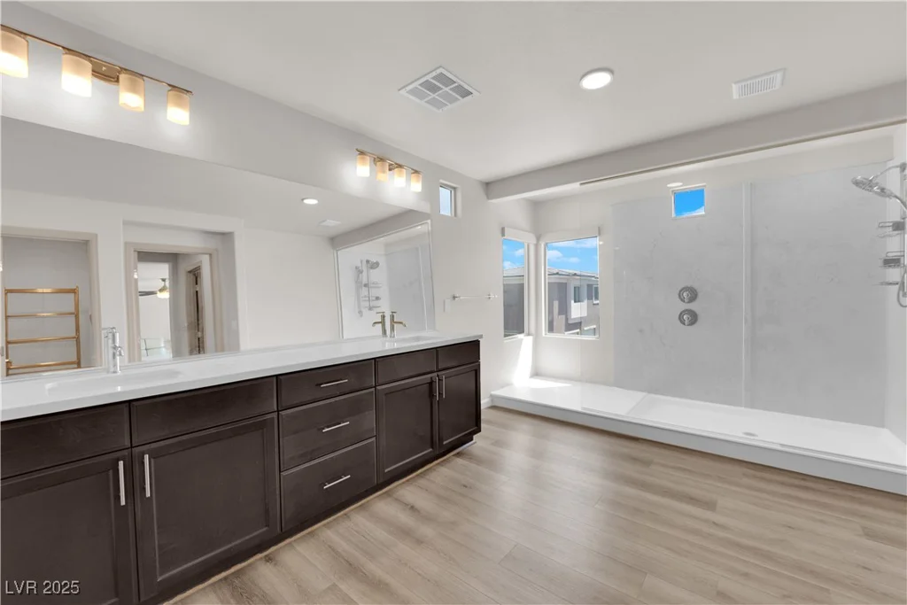 6643 Tangled Vines, Las Vegas, NV 89139