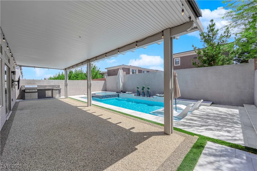 6643 Tangled Vines, Las Vegas, NV 89139