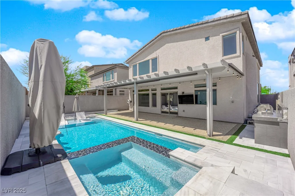 6643 Tangled Vines, Las Vegas, NV 89139