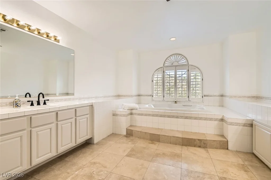 1925 Grey Eagle, Henderson, NV 89074