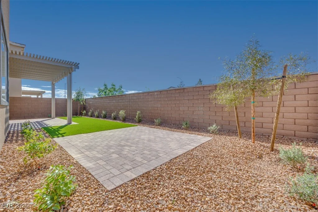 1321 Crimson Sunbird, North Las Vegas, NV 89084