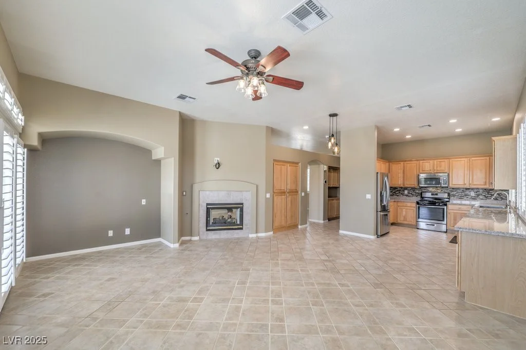 7489 Crystal Clear, Las Vegas, NV 89113