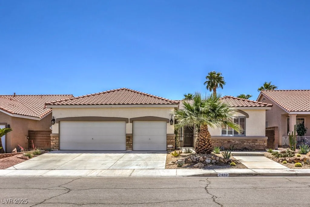 7489 Crystal Clear, Las Vegas, NV 89113