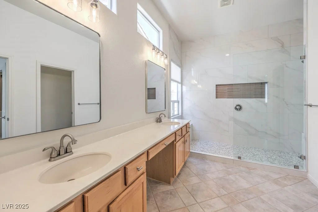 7489 Crystal Clear, Las Vegas, NV 89113