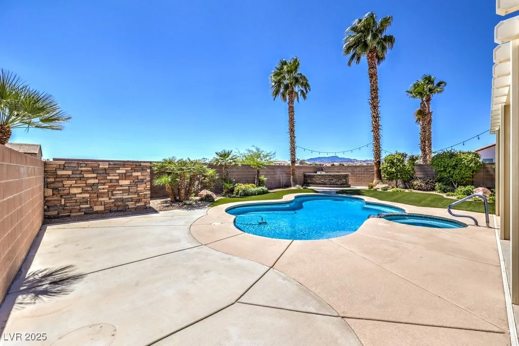 7489 Crystal Clear, Las Vegas, NV 89113